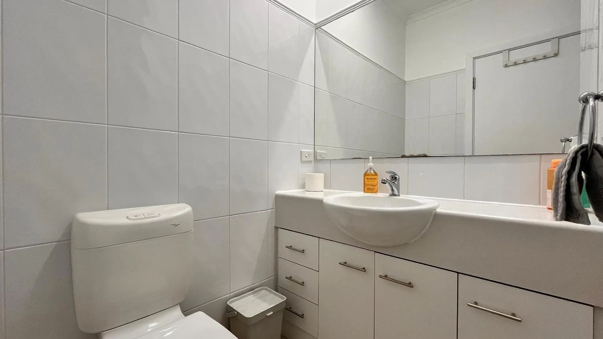 Charming Quiet Home In City Adelaide 0*,  Australia